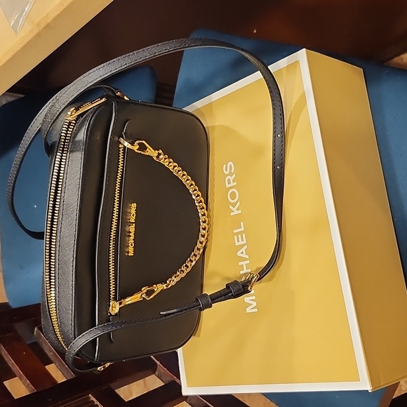 MK Jet Set Stefano Leather Crossbody Bag NWOT Comes With Box - Picture 7 of 7